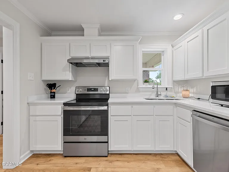 2508 Ferris Rd — Photo 16