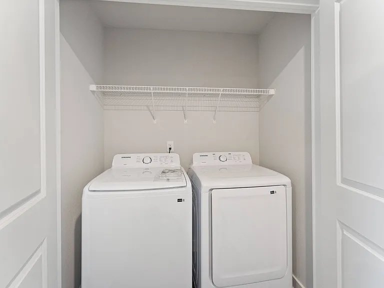 Barry West Townhomes — Photo 17