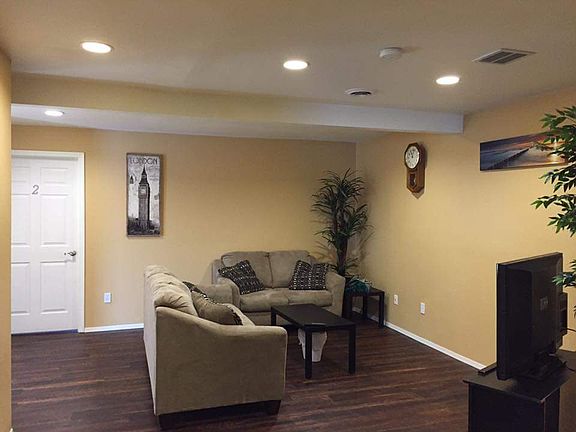 3rd image of 519 B St #8