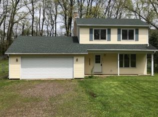 217 Highfield Rd, Marshall, MI 49068