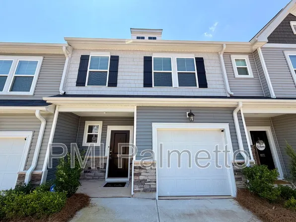 1074 Cornelia St, Elgin, SC