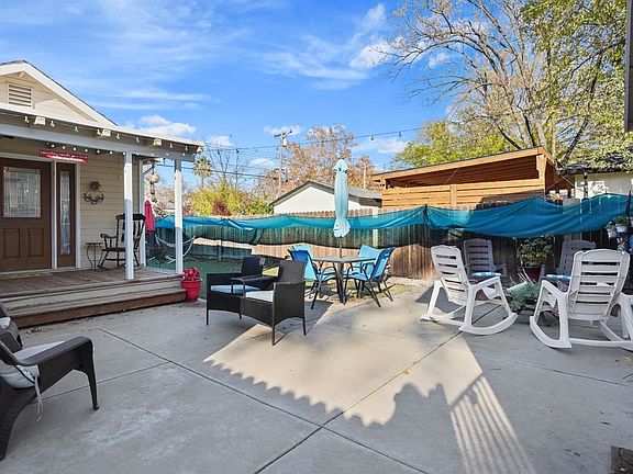 5th image of 227 Coronado Ave