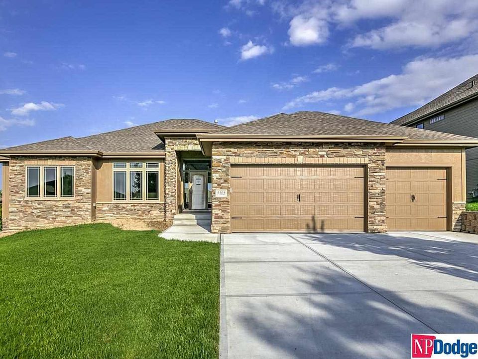 1st image of 3309 S 185th Ave