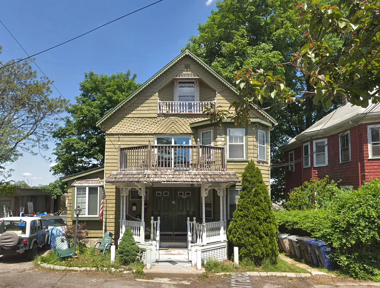 9 bed, 2400 sqft, $13,500 — Photo 1