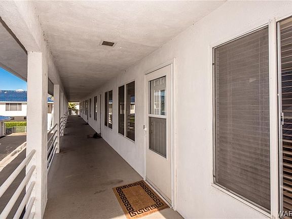 2nd image of 1800 Clubhouse Dr Unit 160