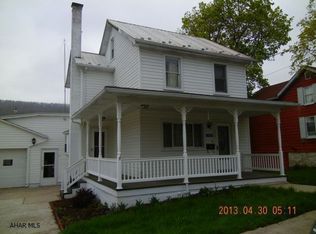 734 Sugar St, Roaring Spring, PA 16673