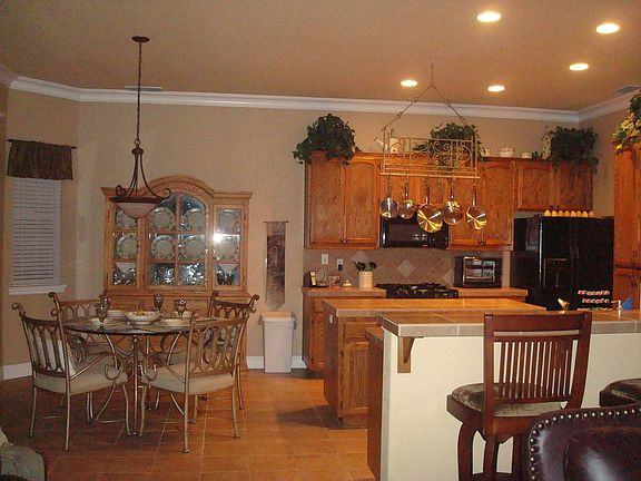 Kitchen & Nook