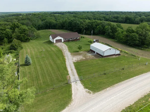 10177 Copperhead Rd, Bloomfield, IA 52537