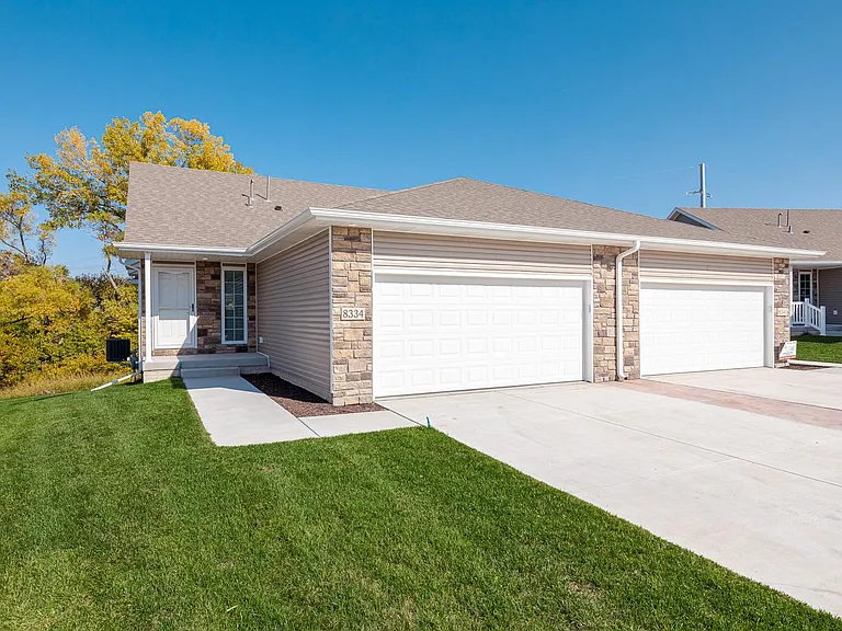8334 Broken Ridge Dr — Photo 27