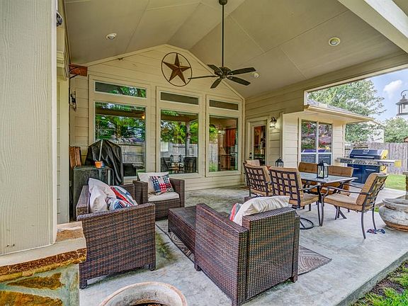 5th image of 1338 Leigh Gardens Dr