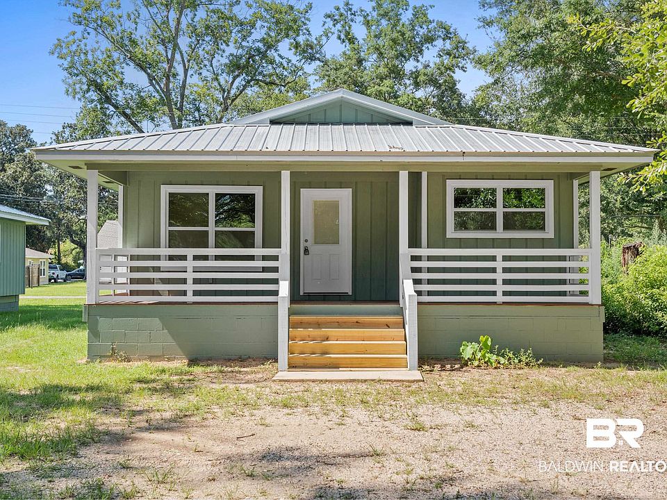 1st image of 208 Verbena Ave