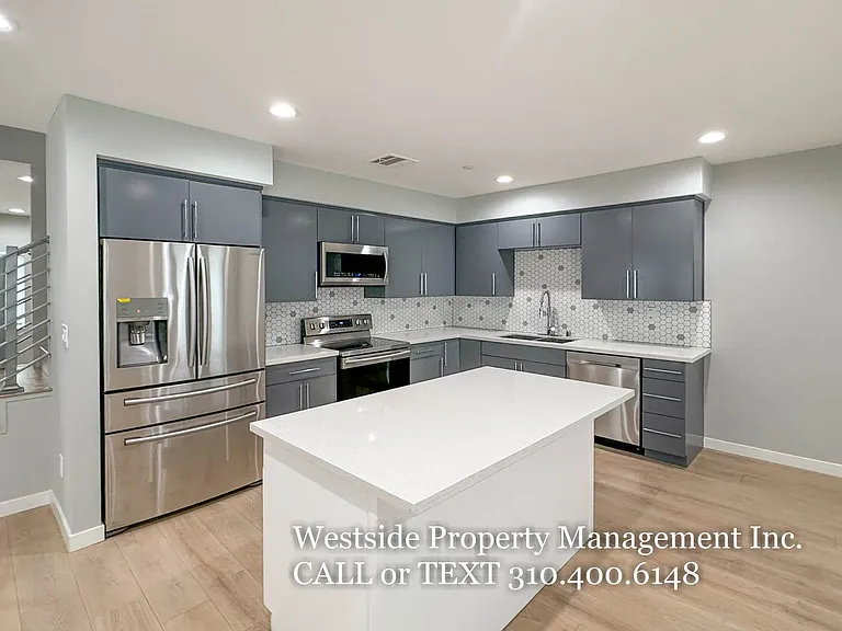 1823 N Van Ness Ave — Photo 4