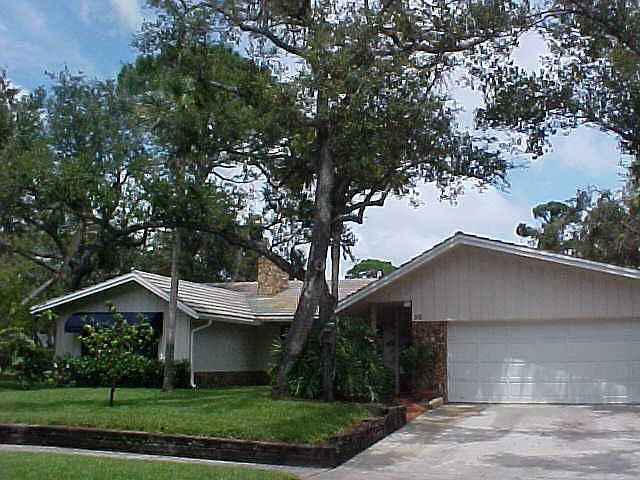 Spacious home in East Boca Raton