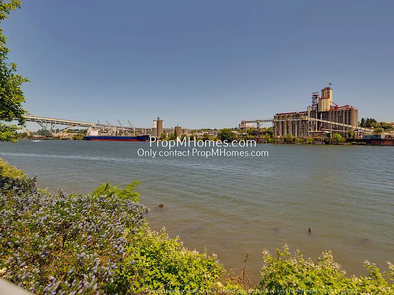 1260 NW Naito Pkwy #210 — Photo 22