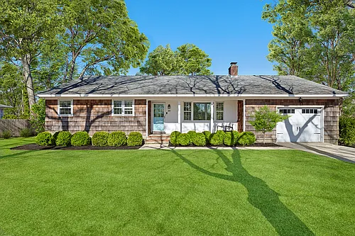 251 Redwood Rd Photo 1