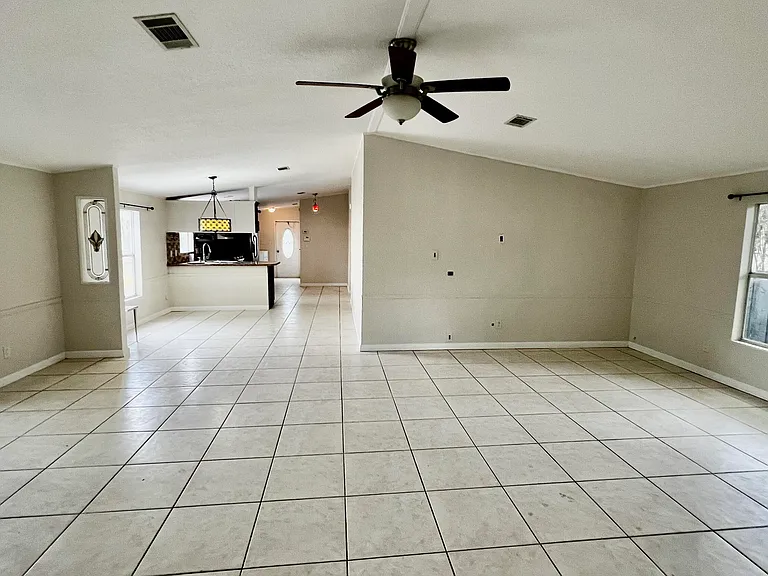 11945 Flotilla Pl — Photo 3