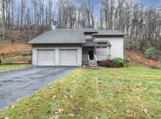 1310 Suntree Rd, Unicoi, TN 37692