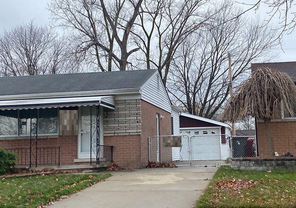 1st image of 33907 Cheryl St