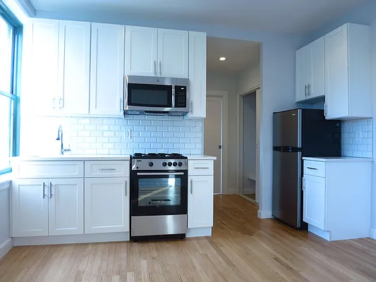 Rented by City & Suburban | media 41