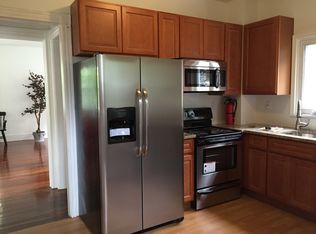 18 Woodside Ave, Trenton, NJ 08618