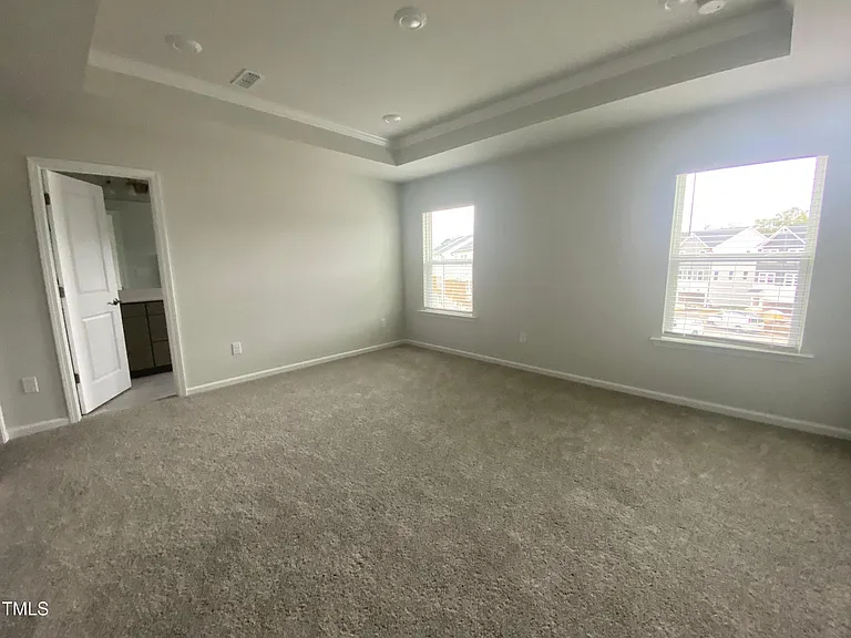 1464 Hasse Ave — Photo 9