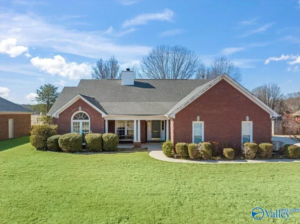 11012 Saint Alban Blvd SW, Huntsville, AL 35803