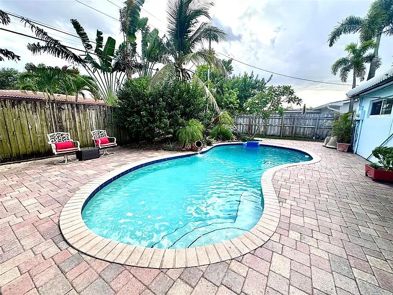 1400 NW 46th St — Photo 27