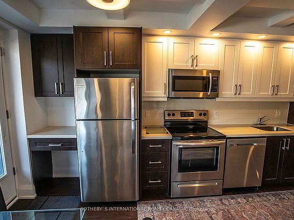 3rd image of 710 Spadina Ave #308