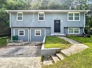 2199 Cherokee Valley Cir, Lithonia, GA 30058