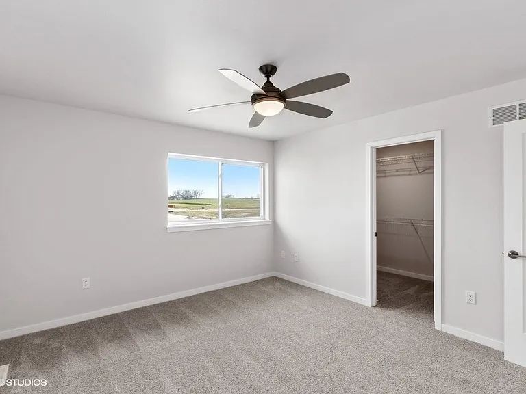 2229 Saint Andrews Dr — Photo 18