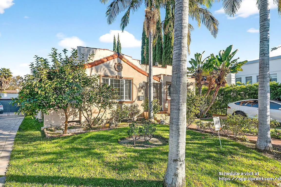 5 bed, 2000 sqft, $9,945 — Photo 3