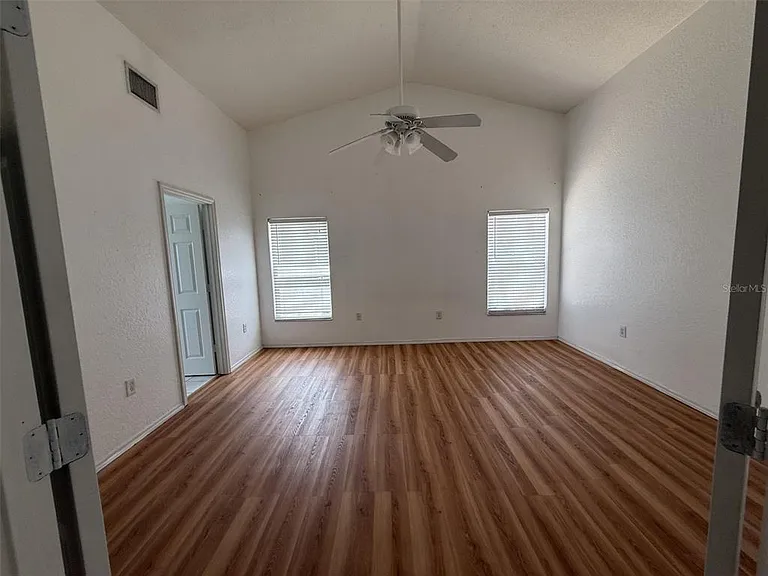 612 Heather Glen Loop — Photo 8