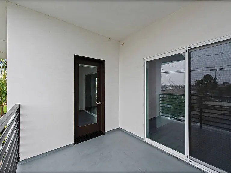 608 Hill St #3 — Photo 17