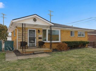 1544 Sheffield Rd, Birmingham, MI 48009