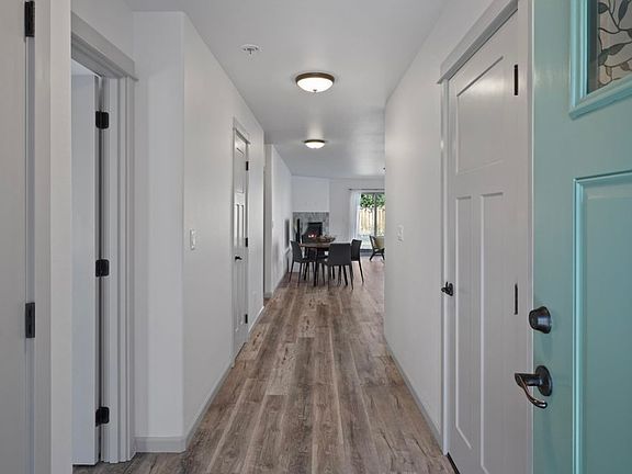 2nd image of 20016 Sorrento Pl