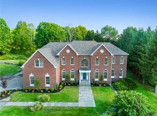 3 Leisure Farm Dr, Armonk, NY 10504