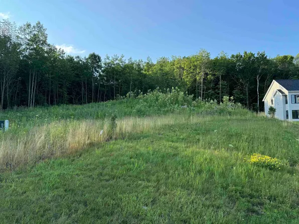 1451 Eventyr Heights Dr #8, De Pere, WI 54115