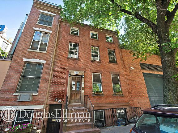 5th image of 120 Charles St APT 3W