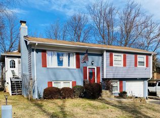4812 Kentbury Ct, Woodbridge, VA 22193