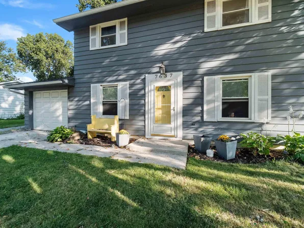 7637 Kern Valley Dr, Fort Wayne, IN 46815