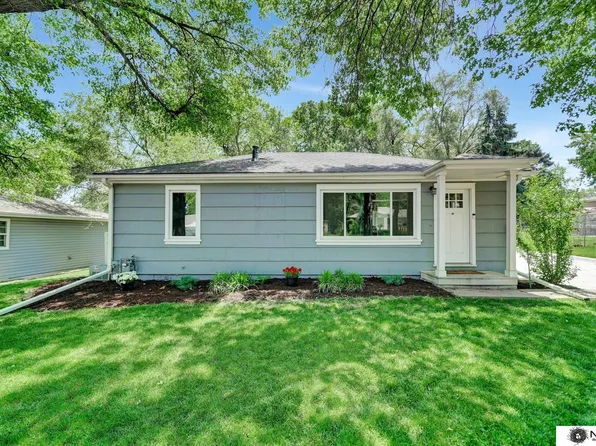 6641 Adams St, Lincoln, NE 68507