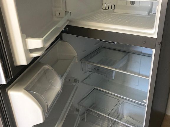 5th image of 108 S Genesee St APT 302