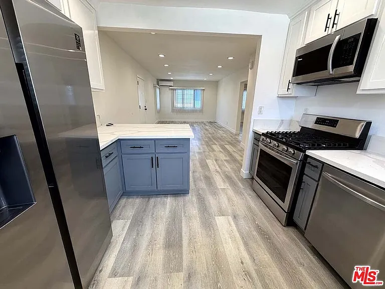 8818 Ramsgate Ave #8822-1/2 — Photo 7