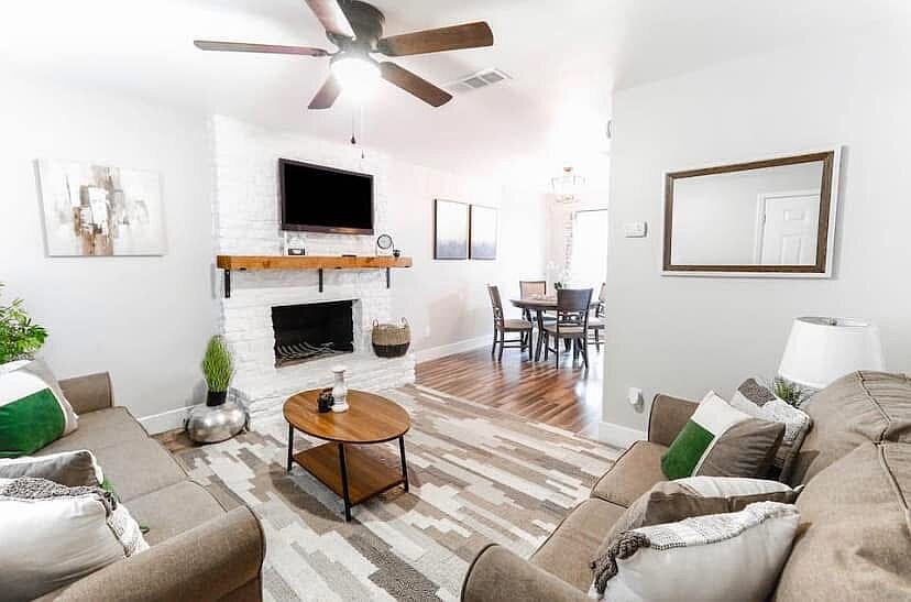 1st image of 200 Laurel Dr APT A