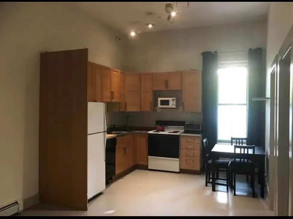 178 Main St #1