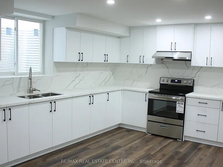 104 Limestone Ln — Photo 4