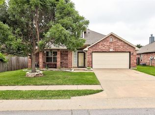 2505 Chadsford Ln, Yukon, OK 73099