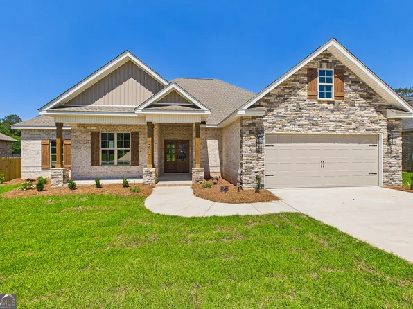 212 Golden Chestnut Bnd, Bonaire, GA 31005