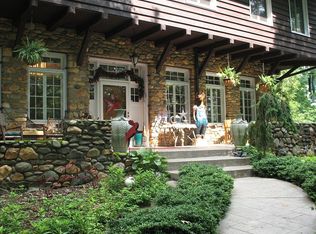 15 Hildreth Ln, Swannanoa, NC 28778
