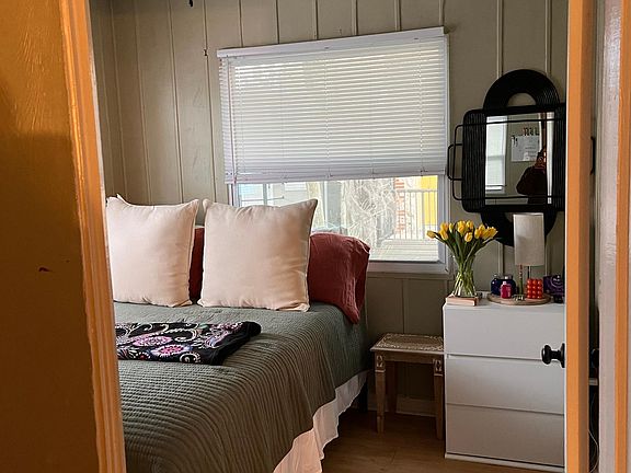 4th image of 916 SW 7th Ave APT 1